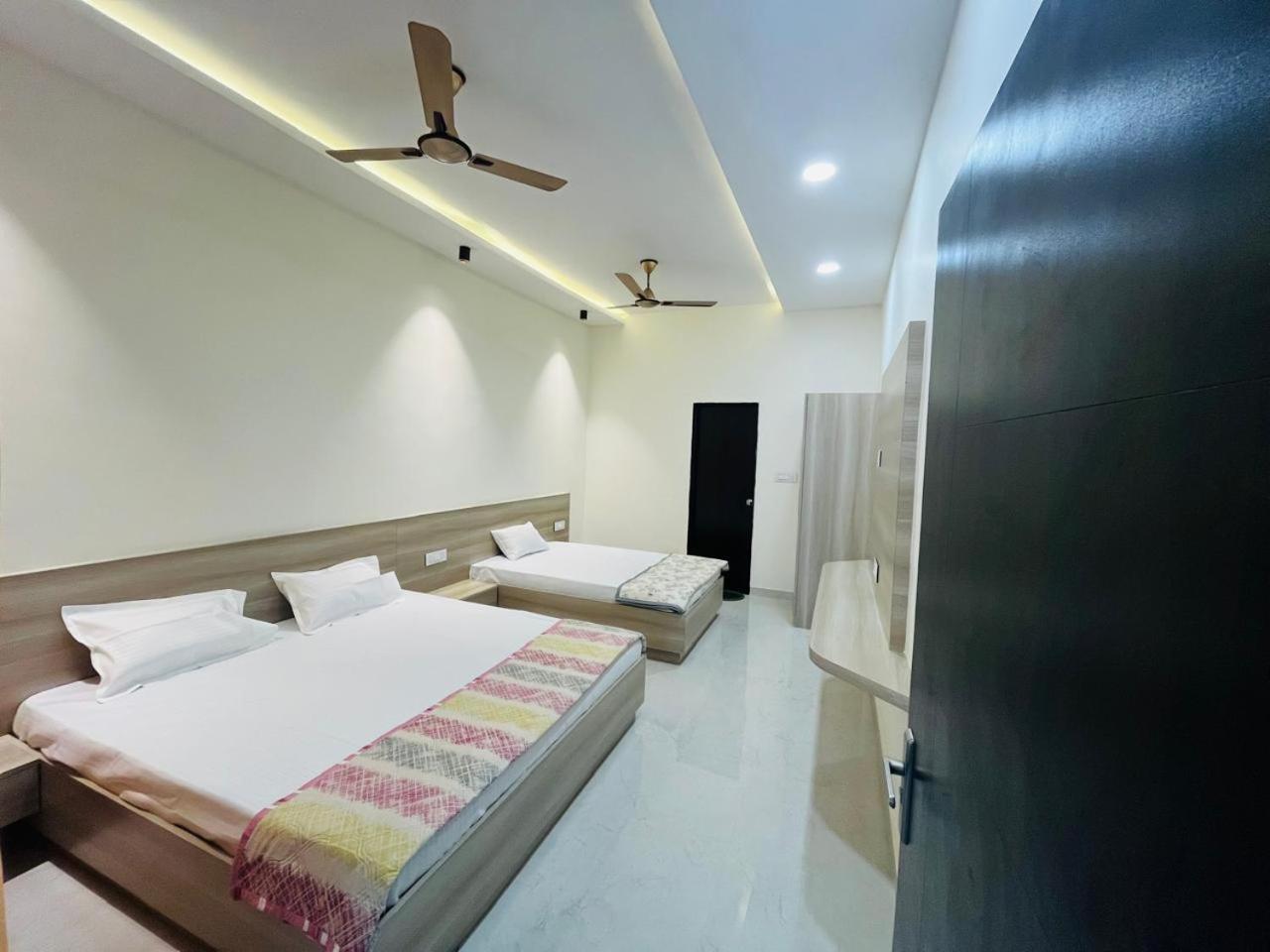 Log Inn Banaras Varanasi Dış mekan fotoğraf