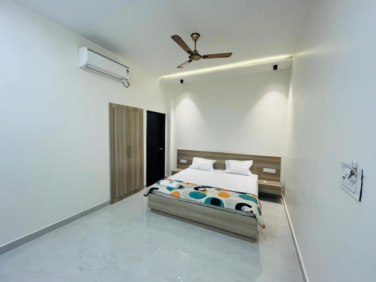 Log Inn Banaras Varanasi Dış mekan fotoğraf
